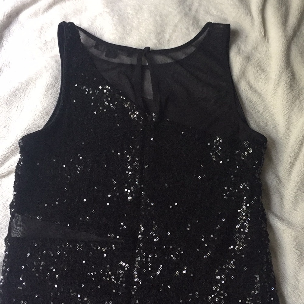 black evening dress - Picture 4 of 7